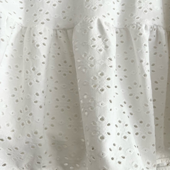 Lilly Pulitzer Luxletic Gardenia Eyelet Skort - Picture 6 of 6